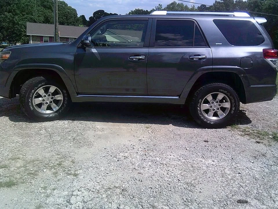 2010 Toyota 4Runner 5th Gen - Image 3 of 20
