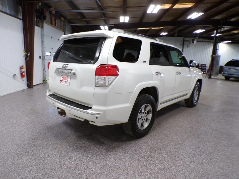2010 Toyota 4Runner 5th Gen - Image 4 of 16