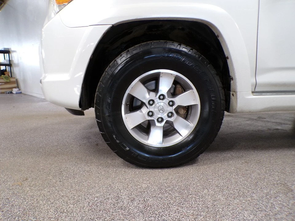 2010 Toyota 4Runner 5th Gen - Image 8 of 16