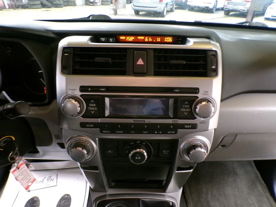 2010 Toyota 4Runner 5th Gen - Image 15 of 16