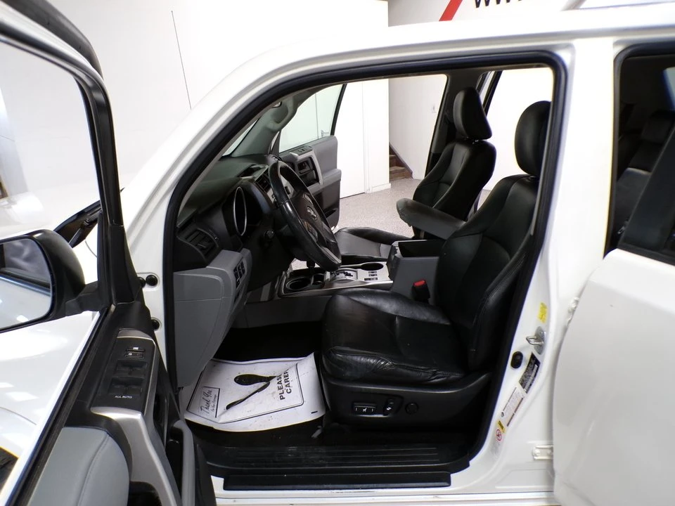 2010 Toyota 4Runner 5th Gen - Image 10 of 16