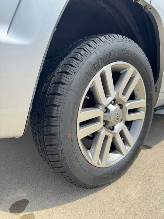 2010 Toyota 4Runner 5th Gen - Image 11 of 14
