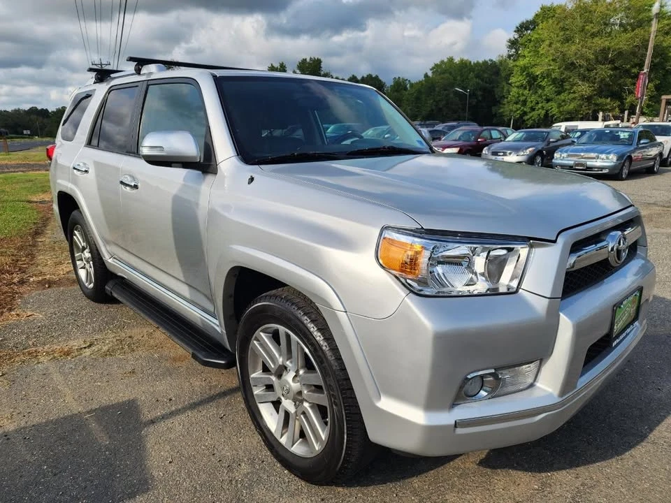 2010 Toyota 4Runner 5th Gen - Image 3 of 20