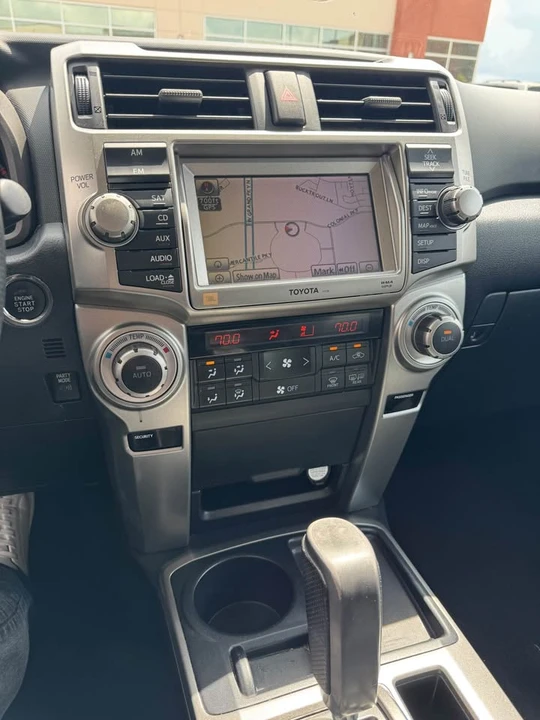 2010 Toyota 4Runner 5th Gen - Image 11 of 13