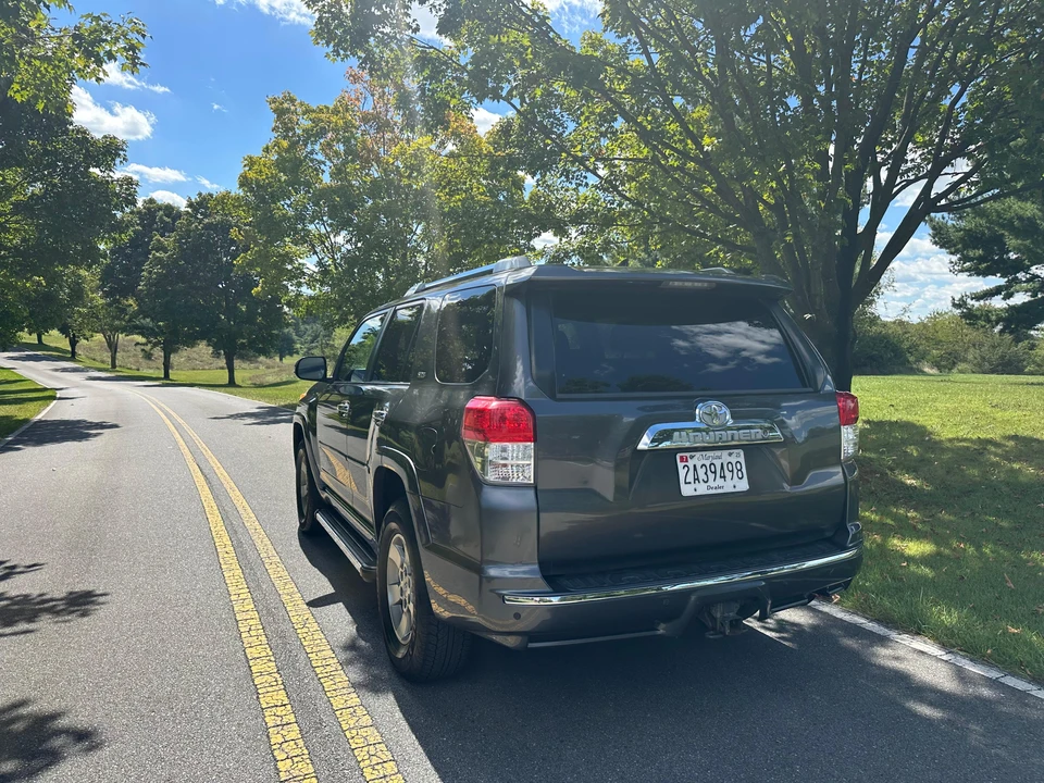 2010 Toyota 4Runner 5th Gen - Image 30 of 31
