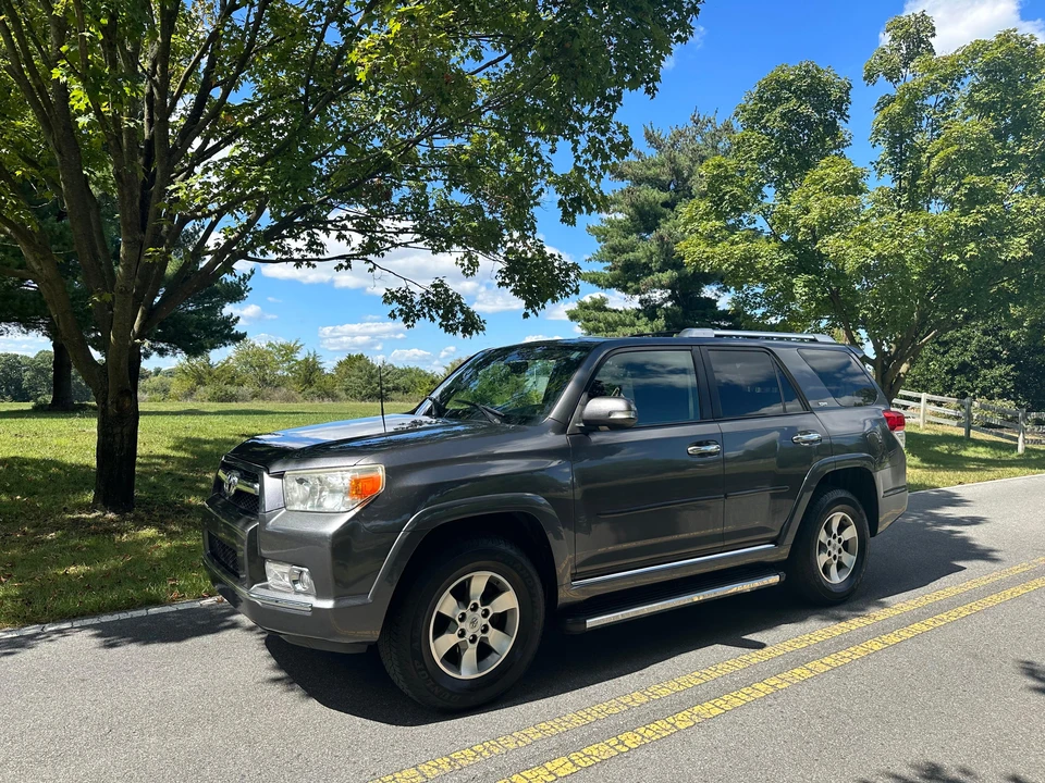 2010 Toyota 4Runner 5th Gen - Image 18 of 31