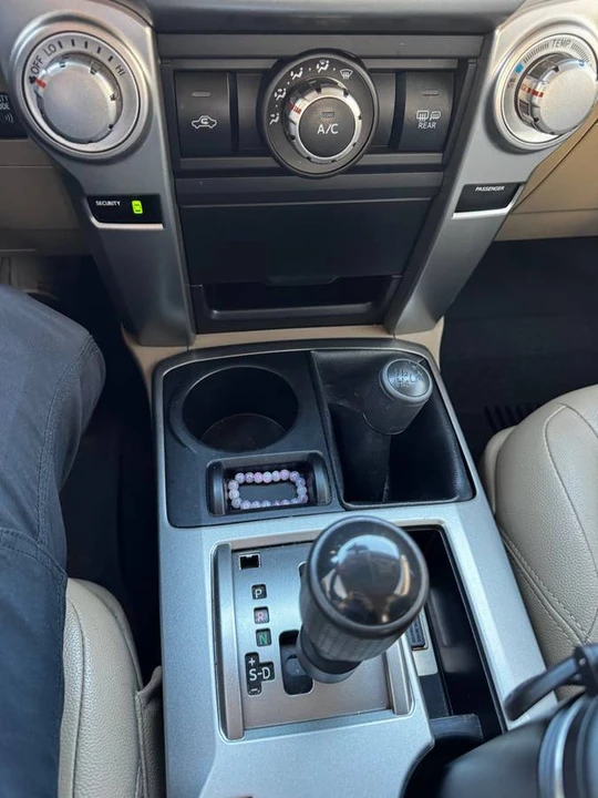 2010 Toyota 4Runner 5th Gen - Image 7 of 12