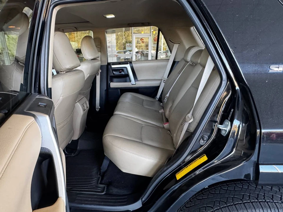 2010 Toyota 4Runner 5th Gen - Image 8 of 12