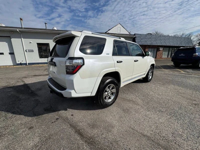 2010 Toyota 4Runner 5th Gen - Image 11 of 12
