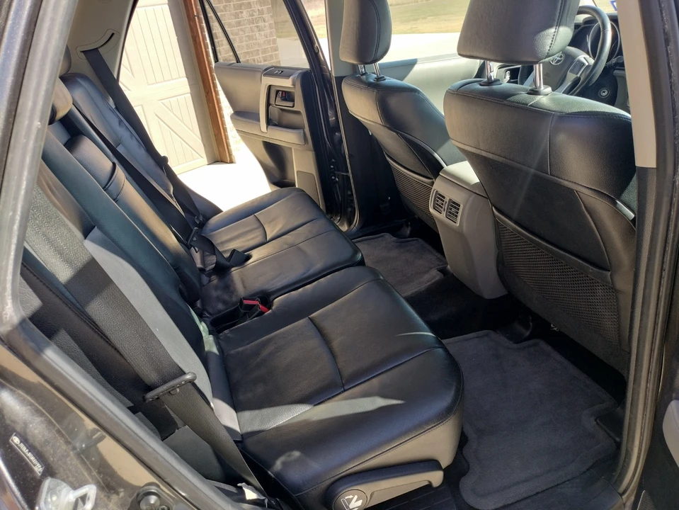 2010 Toyota 4Runner 5th Gen - Image 6 of 13