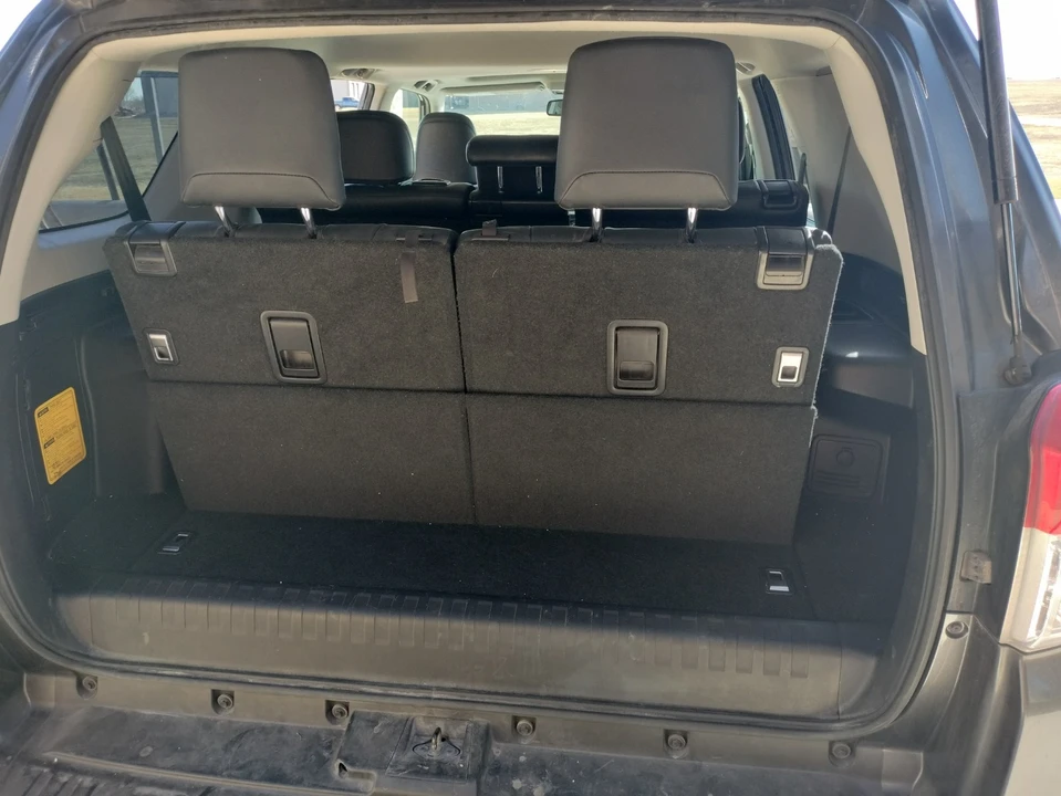 2010 Toyota 4Runner 5th Gen - Image 11 of 13
