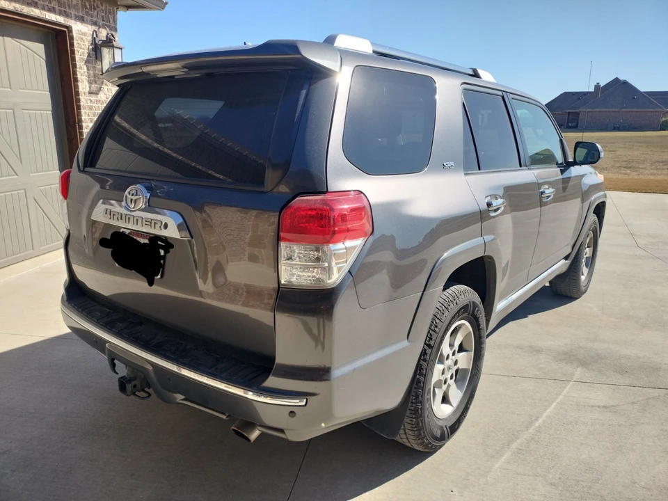 2010 Toyota 4Runner 5th Gen - Image 3 of 13