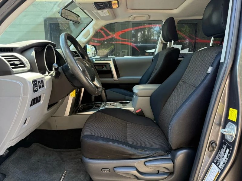 2010 Toyota 4Runner 5th Gen - Image 11 of 12