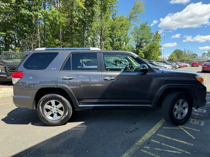 2010 Toyota 4Runner 5th Gen - Image 7 of 12
