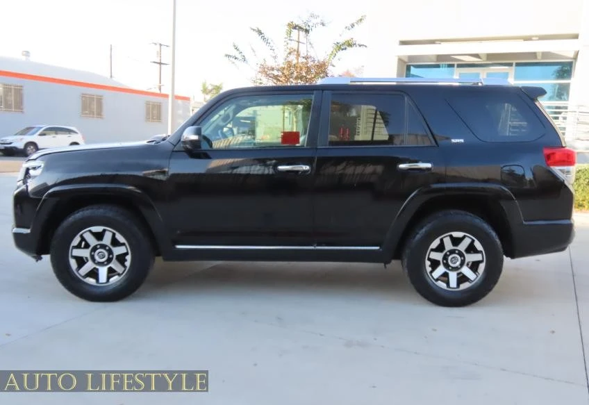 2010 Toyota 4Runner 5th Gen - Image 6 of 21