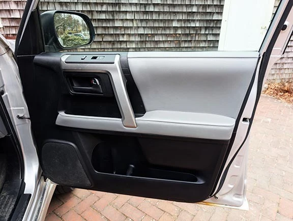 2010 Toyota 4Runner 5th Gen - Image 14 of 21