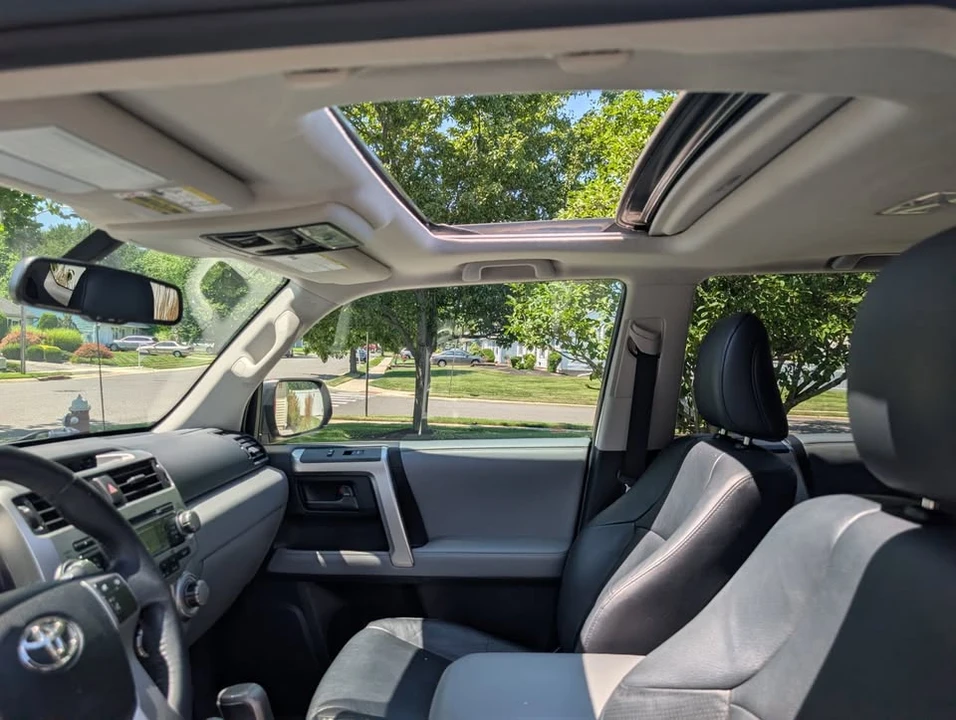 2010 Toyota 4Runner 5th Gen - Image 17 of 20