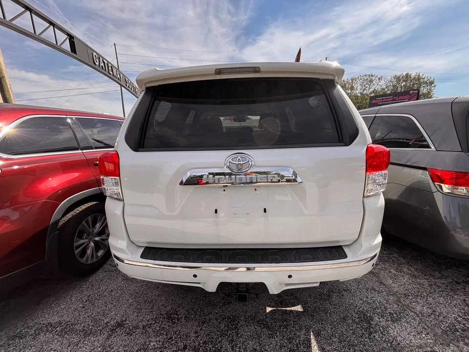 2010 Toyota 4Runner 5th Gen - Image 5 of 8