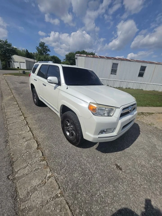 2010 Toyota 4Runner 5th Gen - Image 3 of 9