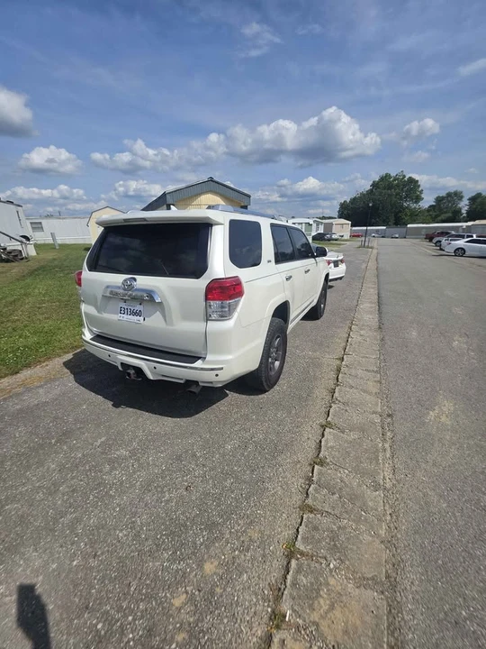 2010 Toyota 4Runner 5th Gen - Image 6 of 9