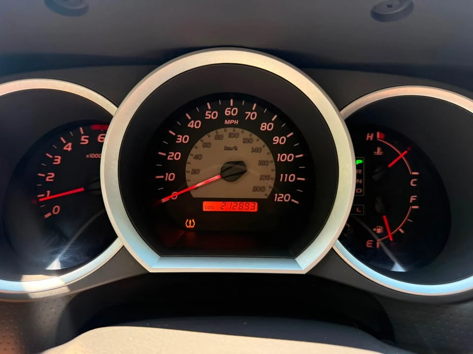 2010 Toyota 4Runner 5th Gen - Image 15 of 16