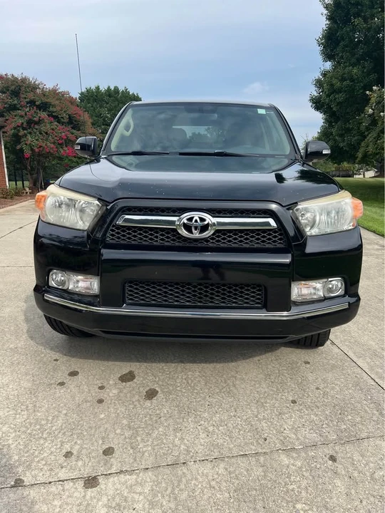 2010 Toyota 4Runner 5th Gen - Image 2 of 11