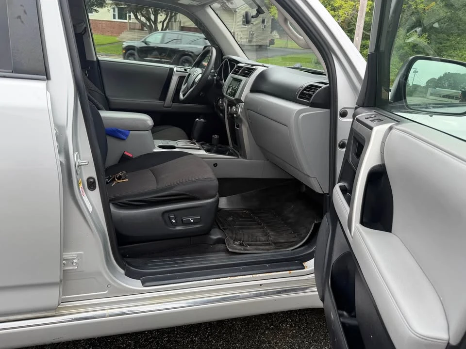 2010 Toyota 4Runner 5th Gen - Image 7 of 14