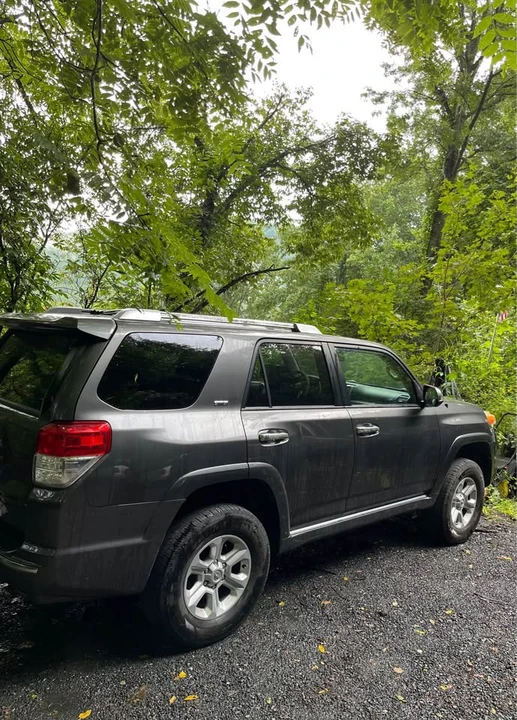 2010 Toyota 4Runner 5th Gen - Image 4 of 10