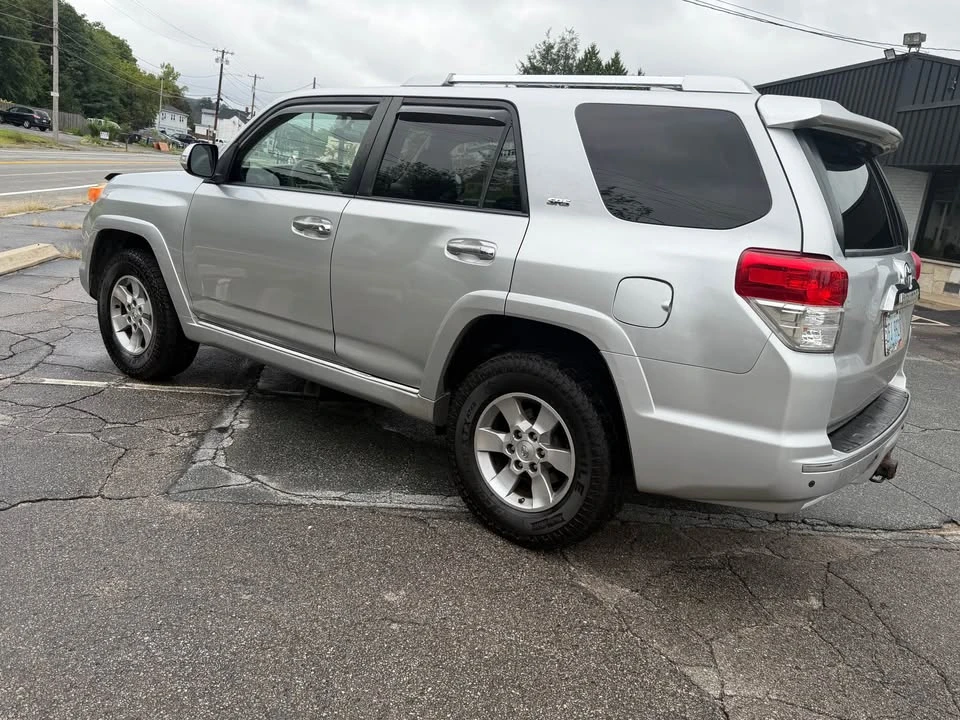 2010 Toyota 4Runner 5th Gen - Image 3 of 14