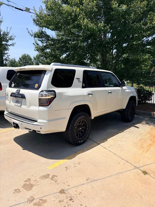 2010 Toyota 4Runner 5th Gen - Image 15 of 18