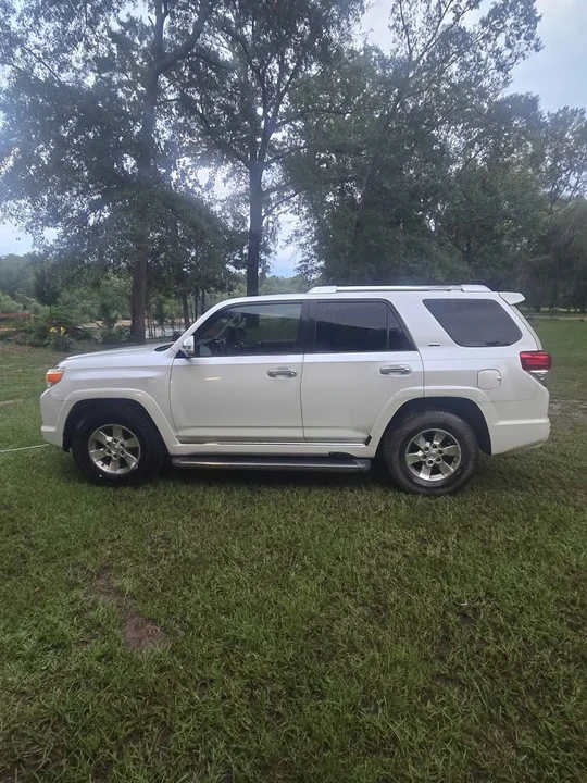 2010 Toyota 4Runner 5th Gen - Image 4 of 14