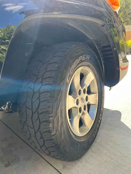 2010 Toyota 4Runner 5th Gen - Image 9 of 18