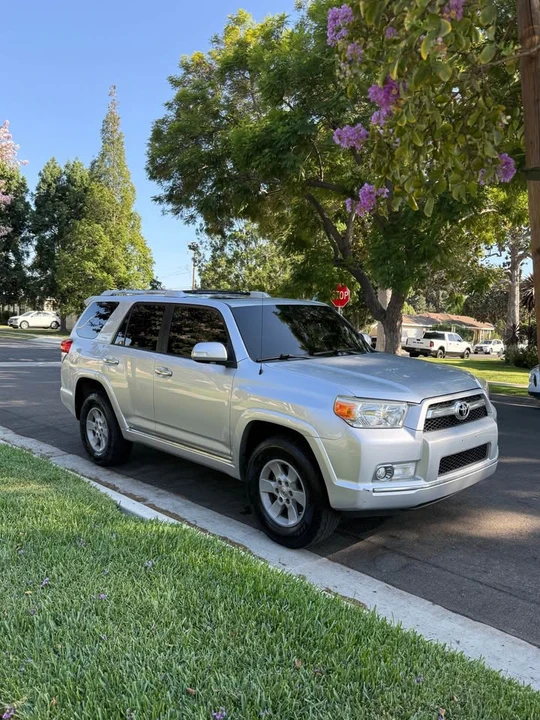 2010 Toyota 4Runner 5th Gen - Image 3 of 20