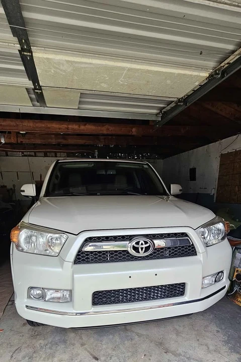 2010 Toyota 4Runner 5th Gen - Image 9 of 15