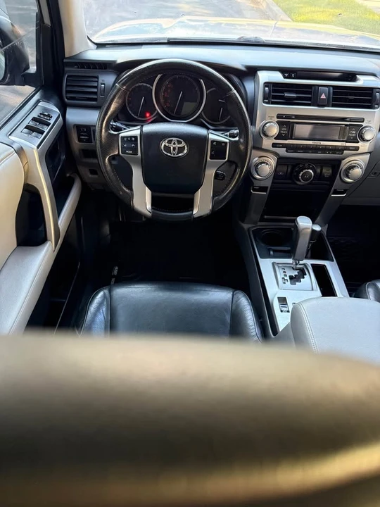 2010 Toyota 4Runner 5th Gen - Image 11 of 20
