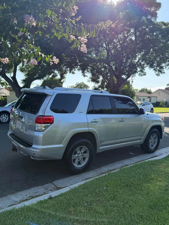 2010 Toyota 4Runner 5th Gen - Image 4 of 20
