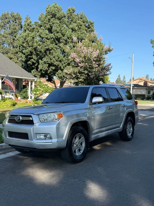 2010 Toyota 4Runner 5th Gen - Image 2 of 20
