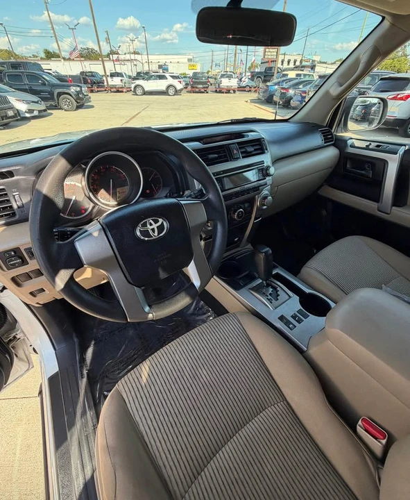 2010 Toyota 4Runner 5th Gen - Image 3 of 6