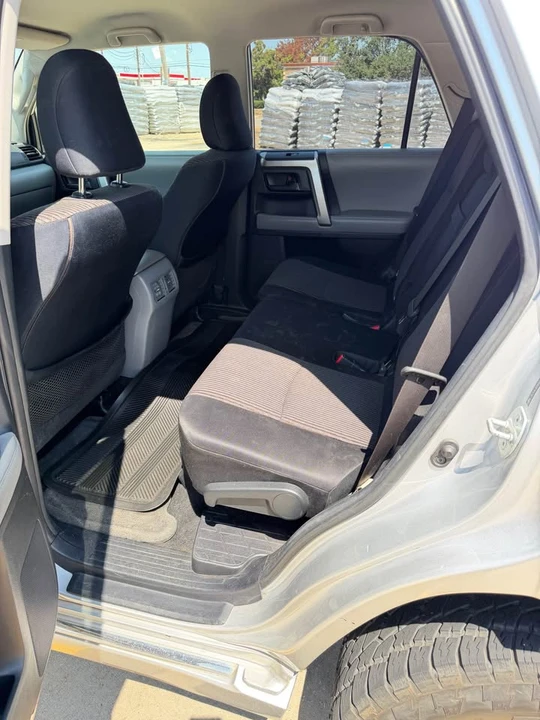 2010 Toyota 4Runner 5th Gen - Image 7 of 10