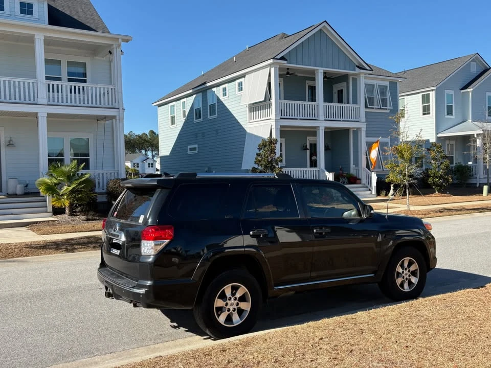 2010 Toyota 4Runner 5th Gen - Image 4 of 16