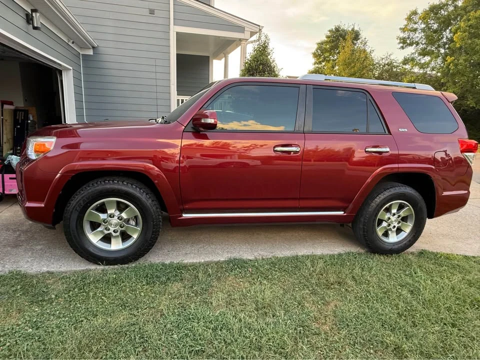2010 Toyota 4Runner 5th Gen - Image 9 of 16