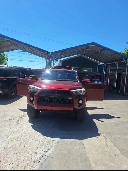 2010 Toyota 4Runner 5th Gen - Image 4 of 11