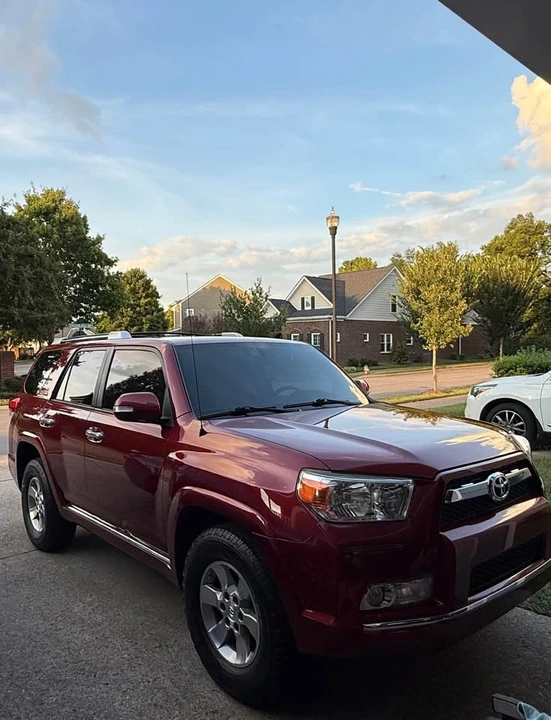2010 Toyota 4Runner 5th Gen - Image 5 of 16