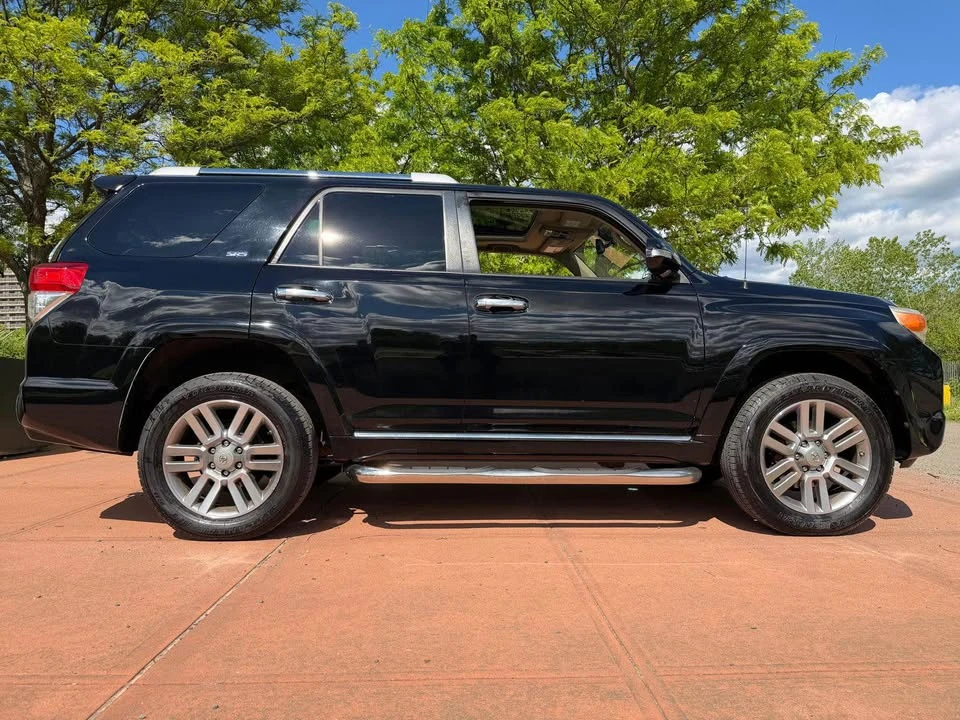 2010 Toyota 4Runner 5th Gen - Image 8 of 20