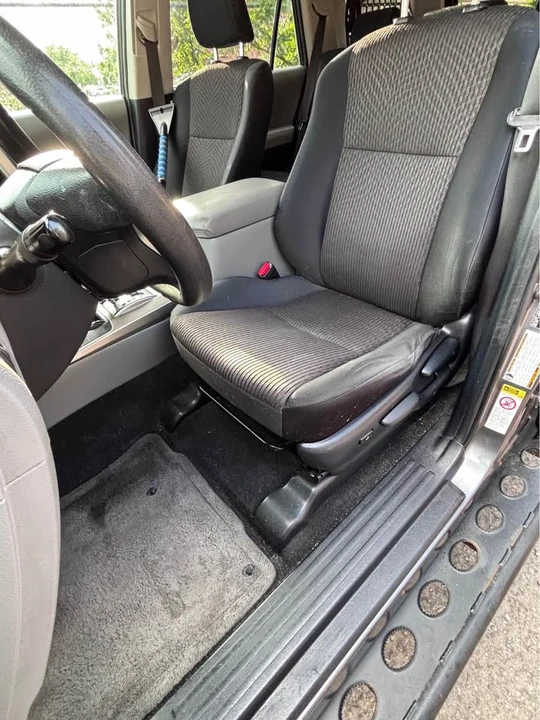 2010 Toyota 4Runner - Image 12 of 19