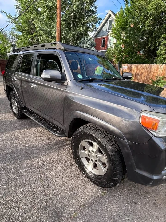 2010 Toyota 4Runner - Image 10 of 19