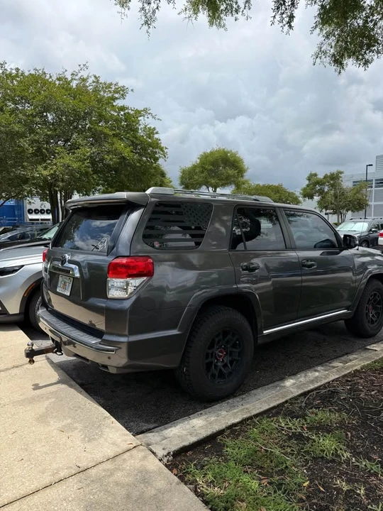 2010 Toyota 4Runner - Image 2 of 13