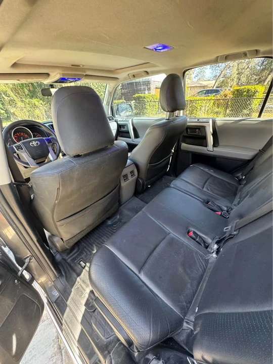 2010 Toyota 4Runner - Image 8 of 13