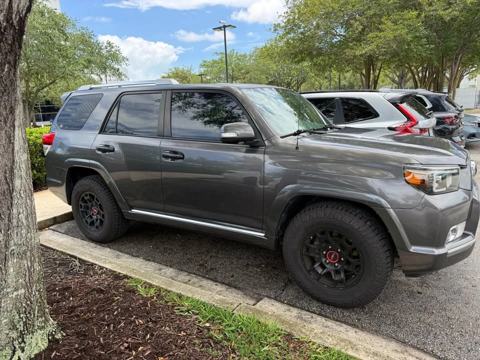 2010 Toyota 4Runner - Image 4 of 13