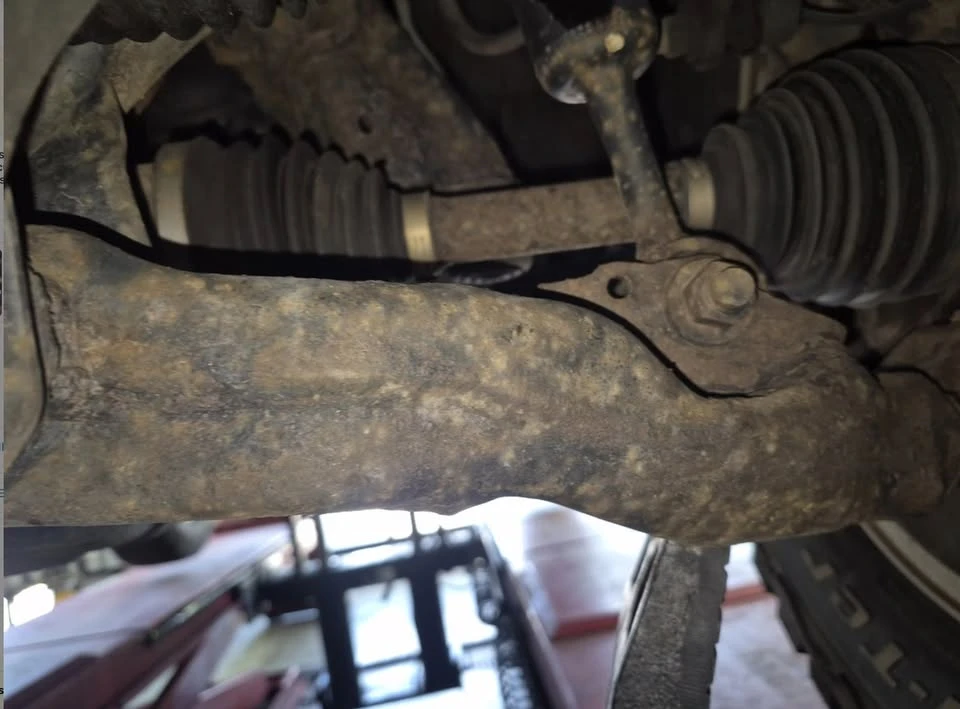2010 Toyota 4Runner - Image 18 of 19